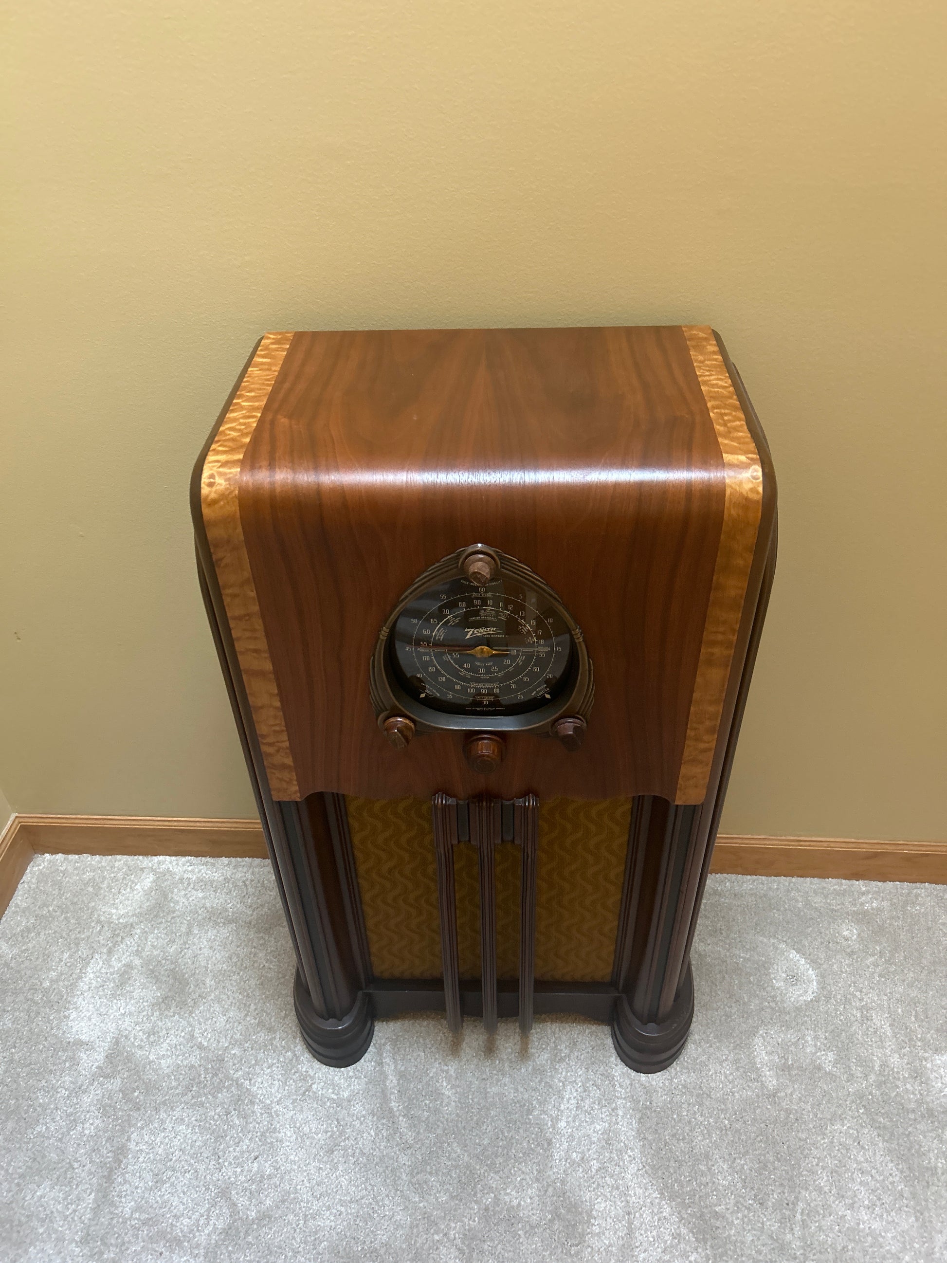vintage bluetooth speaker