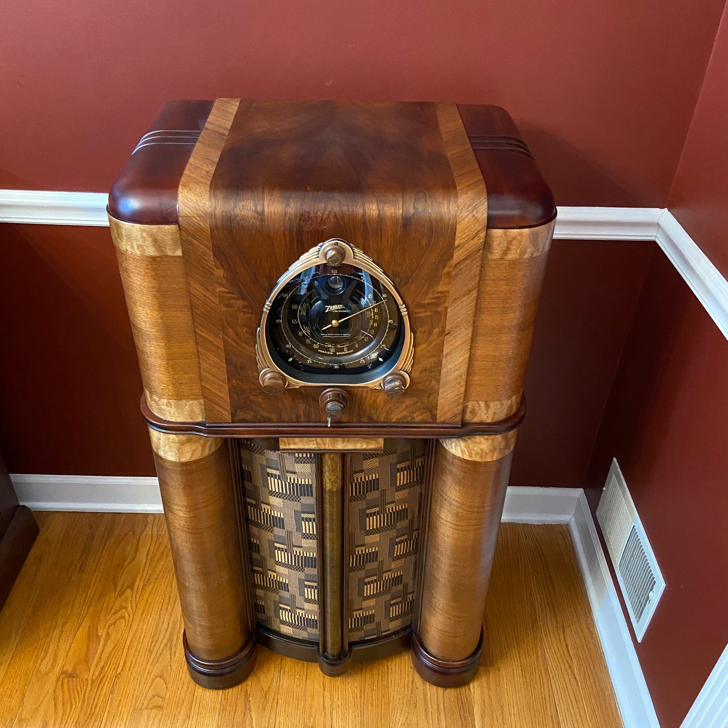 Zenith Radio 12s265