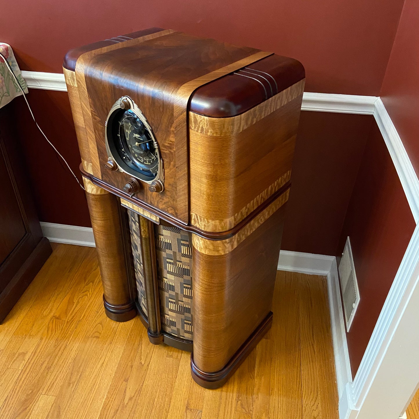 Zenith Radio 12s265
