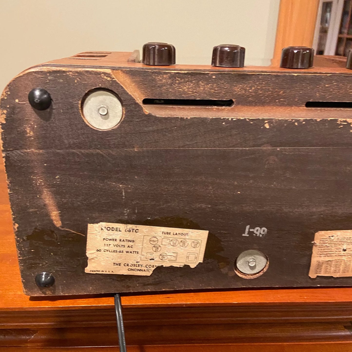 1946 Crosley Model 66TC Mid Century Radio.