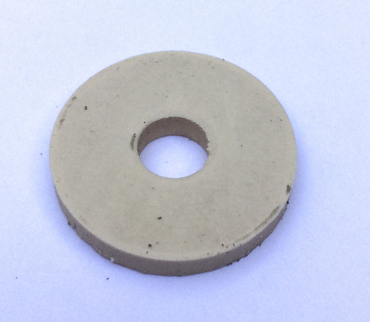 4 Rubber Chassis Mounting Washers (7/8 inch OD) for your Old Antique Wood Vintage Tube Radio Set of Four Gum Rubber Grommets