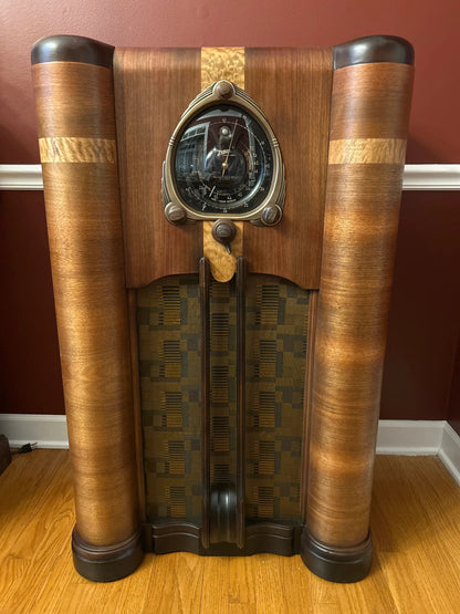 Zenith 9S262 Robot Dial Console Radio, Restored with Bluetooth