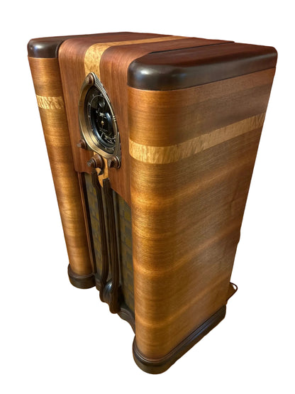 vintage vacuum tube amplifier