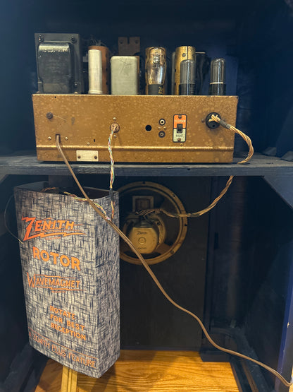 1941 Zenith Console Radio 12S