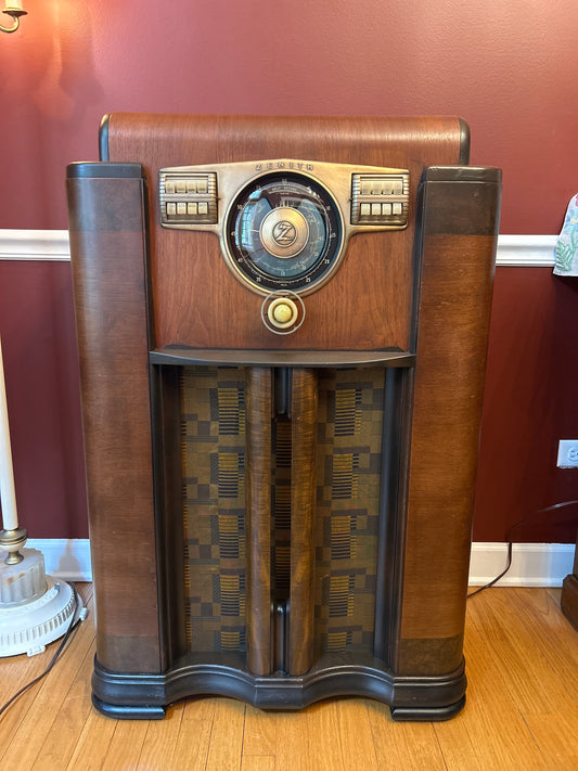 (Copy) 1941 Zenith Tube Amp Console – Free Shipping Included