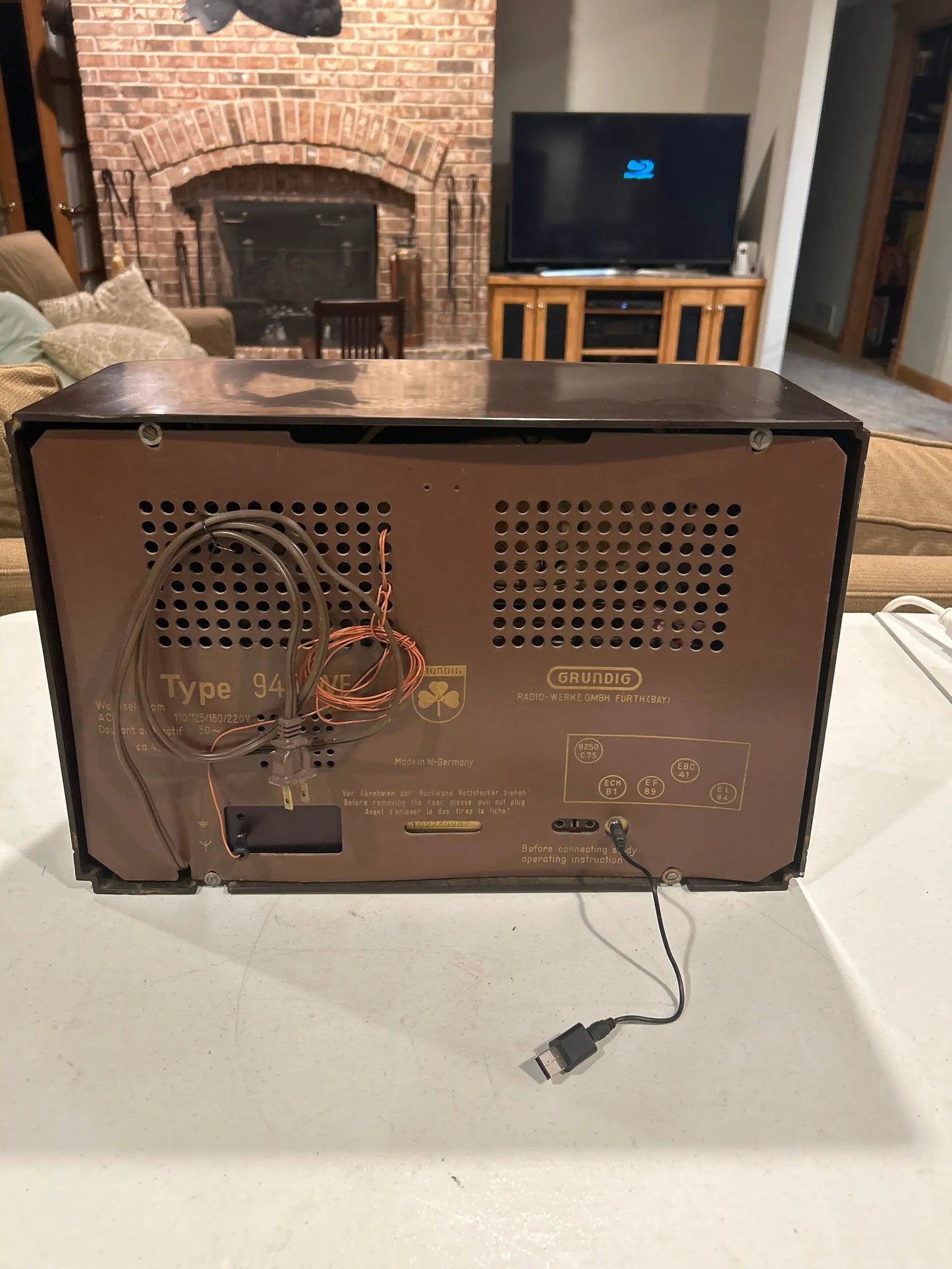 Grundig 945 WE Bluetooth Tube Radio – Restored German HiFi