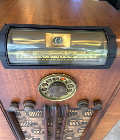 Silvertone Radio for sale