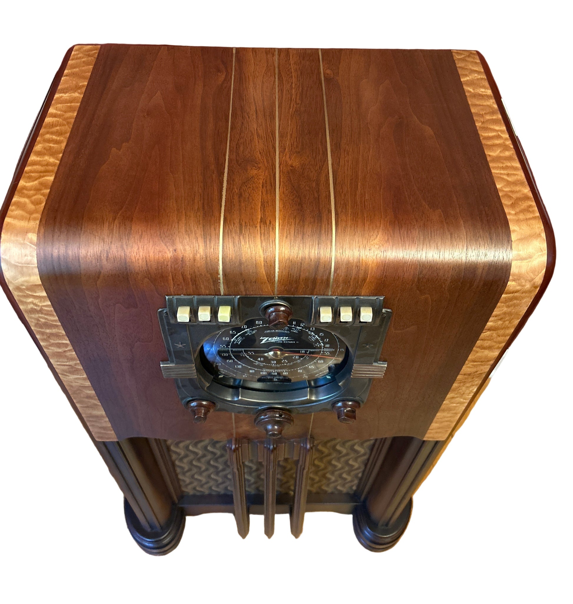 Vintage Zenith Tube Radio for Sale – Rare Collectors’ Piece