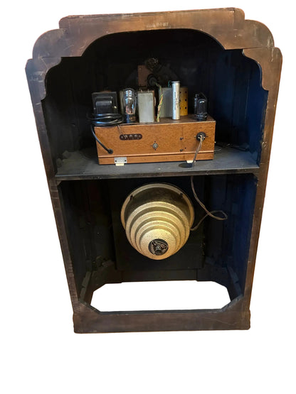 vintage-style radio with Bluetooth