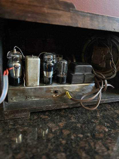 Firestone Air Chief Radio  R-313-A (1939)(wood tube table radio)