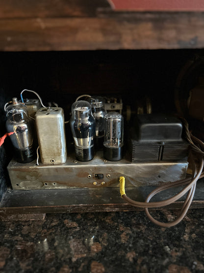 Firestone Air Chief Radio  R-313-A (1939)(wood tube table radio)