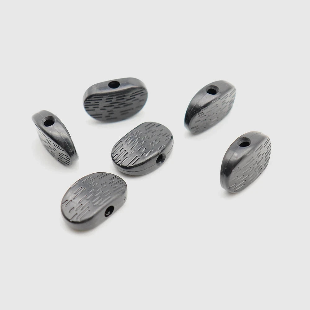 tuning pegs