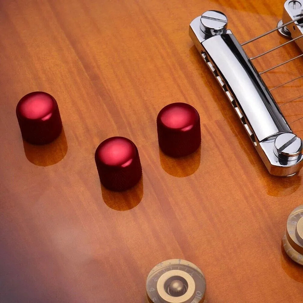 red-guitar-knobs.jpg