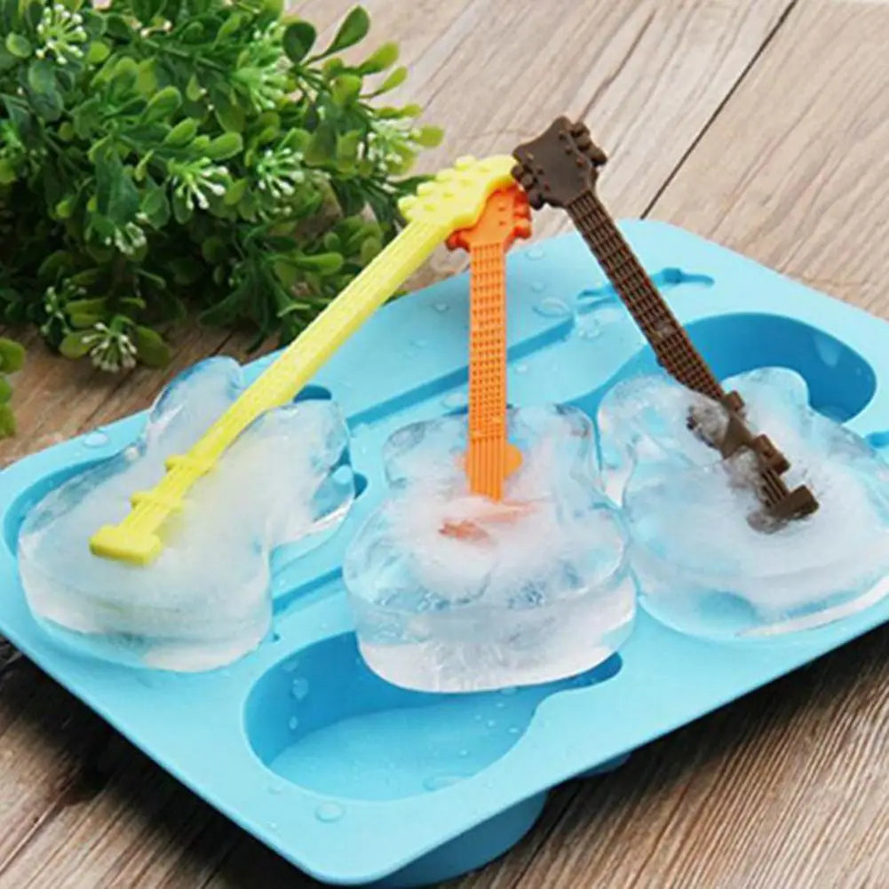 creative-shape-non-stick-guitar-ice-cube-mold.jpg