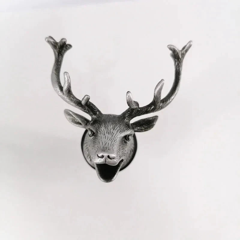 Big River Hardware Zinc Alloy Animal Head Wine Pourer - Deer Elk Lion Designs for Stylish Bar Accessories and Wine Enthusiasts