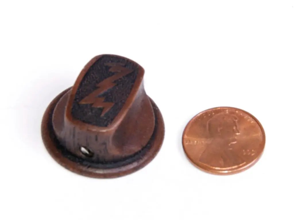 Zenith wood-style reproduction radio knob, K06, 1/8 inch flatted shaft