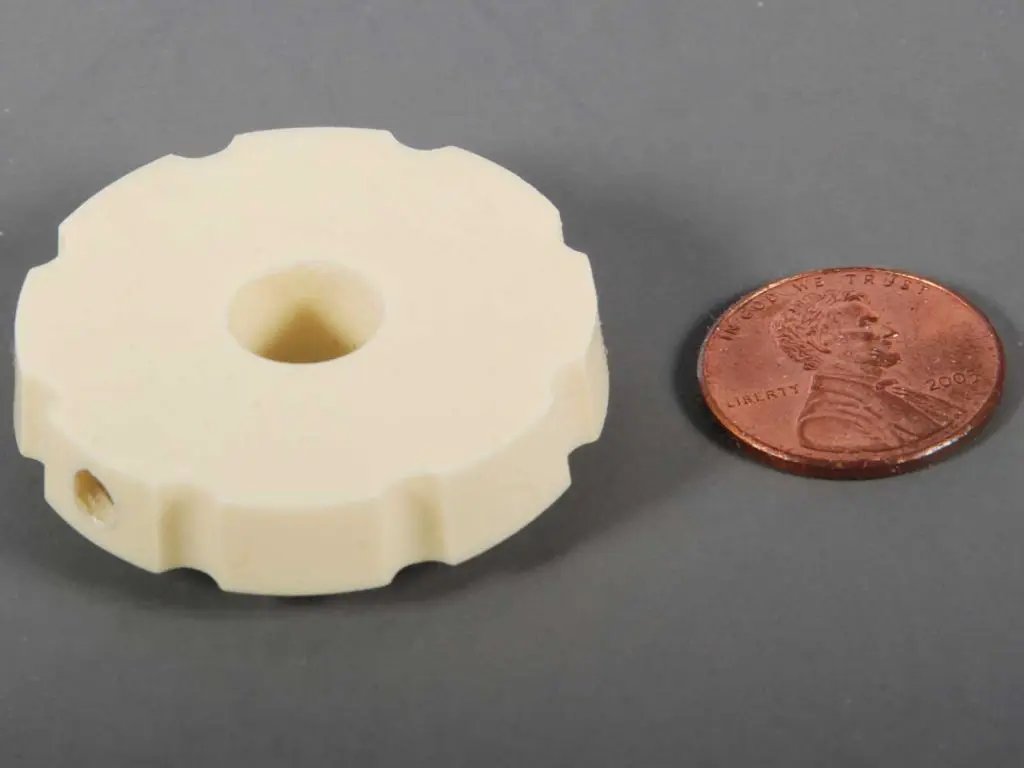 Zenith 311 series cream reproduction knobs, large and small, K142