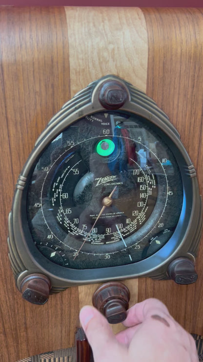Zenith Radio 9s262 "Robot Dial"