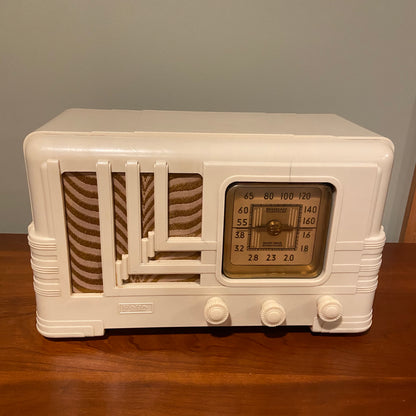 Fada Art Deco Radio