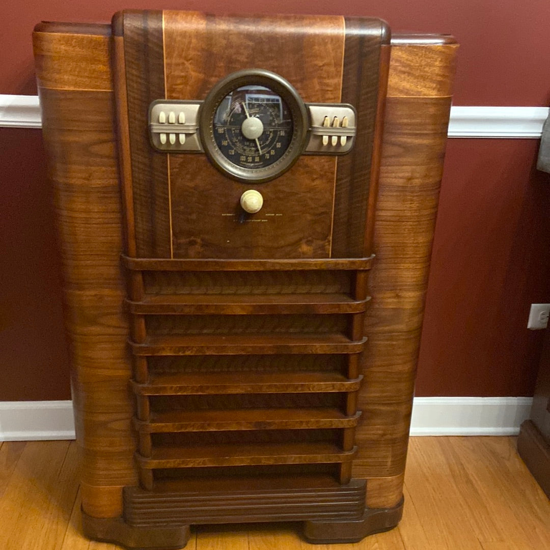 Zenith 10S464 Console (1940)