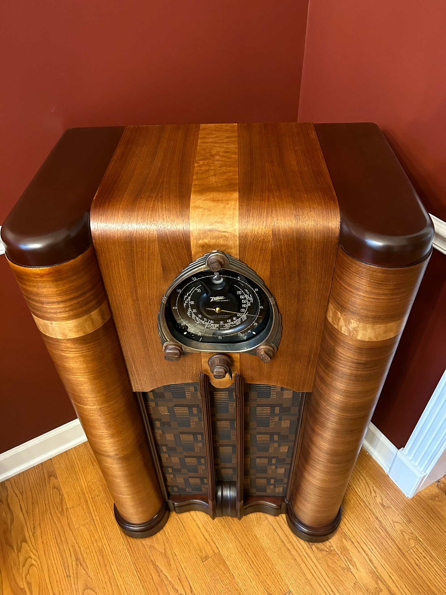 antique radio