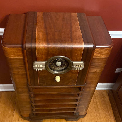 Zenith 10S464 Console (1940)