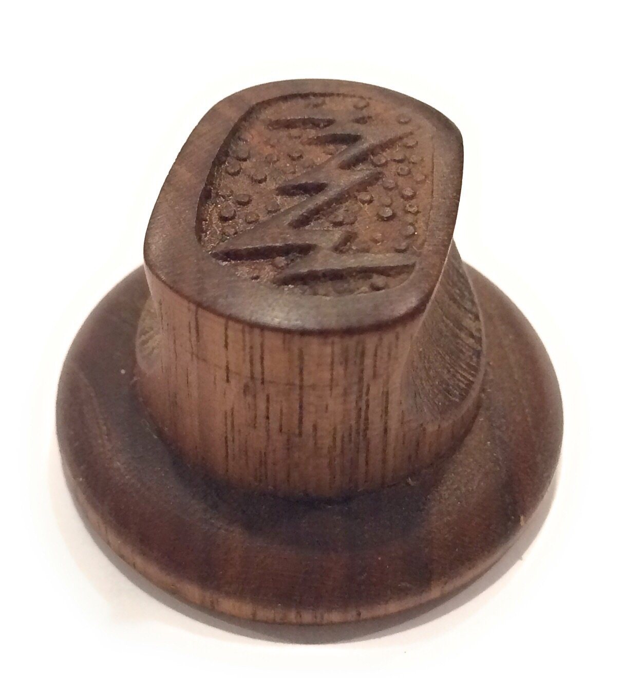 Zenith Small Pinch Solid Wood 1938 Reproduction Radio Knob Knob Big River Hardware 